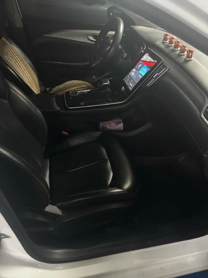 2020 Roewe i6 MAX 1.5T 169HP L4 AMT PHEV,autocango,china used car exporter,china ev exporter,chinese used car exporter,chinese used ev exporter