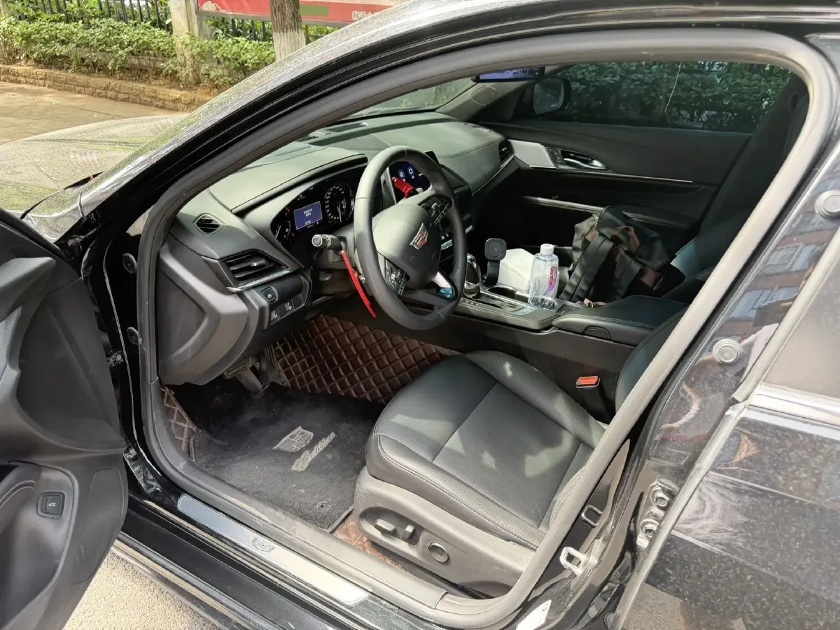 2022 Cadillac CT4 2.0T 237HP L4 8AT,autocango,china used car exporter,china ev exporter,chinese used car exporter,chinese used ev exporter