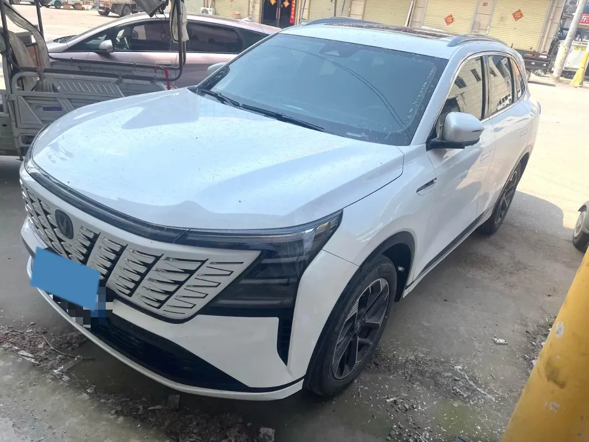 2025 ChangAn CS75 Plus 1.5T 192HP L4 8AT,autocango,china used car exporter,china ev exporter,chinese used car exporter,chinese used ev exporter