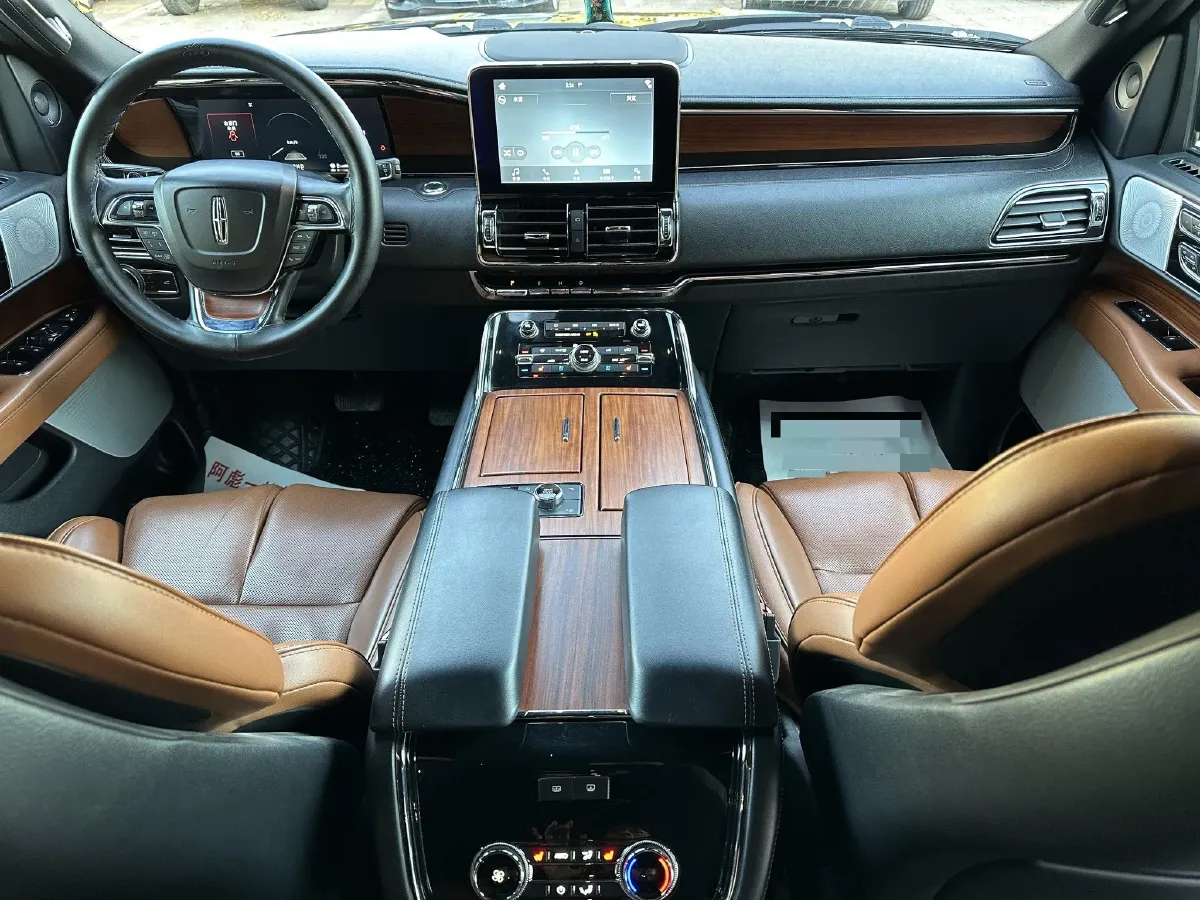 2018 Lincoln Navigator 3.5T 415HP V6 10AT,autocango,china used car exporter,china ev exporter,chinese used car exporter,chinese used ev exporter