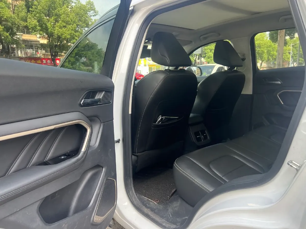 2018 Haval H6 1.5T 169HP L4 7DCT,autocango,china used car exporter,china ev exporter,chinese used car exporter,chinese used ev exporter