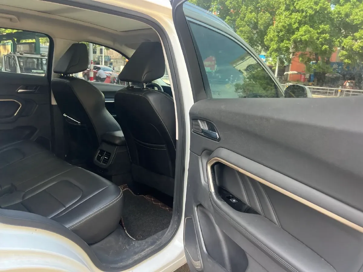 2018 Haval H6 1.5T 169HP L4 7DCT,autocango,china used car exporter,china ev exporter,chinese used car exporter,chinese used ev exporter