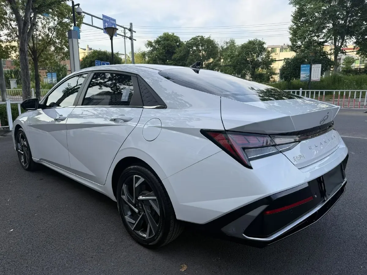 2023 Hyundai Elantra 1.5L 115HP L4 CVT,autocango,china used car exporter,china ev exporter,chinese used car exporter,chinese used ev exporter