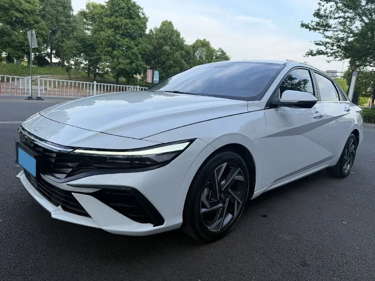 2023 Hyundai Elantra 1.5L 115HP L4 CVT,autocango,china used car exporter,china ev exporter,chinese used car exporter,chinese used ev exporter