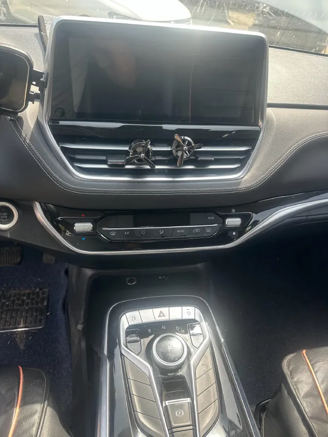 2021 MAXUS G20 2.0T 224HP L4 8AT,autocango,china used car exporter,china ev exporter,chinese used car exporter,chinese used ev exporter