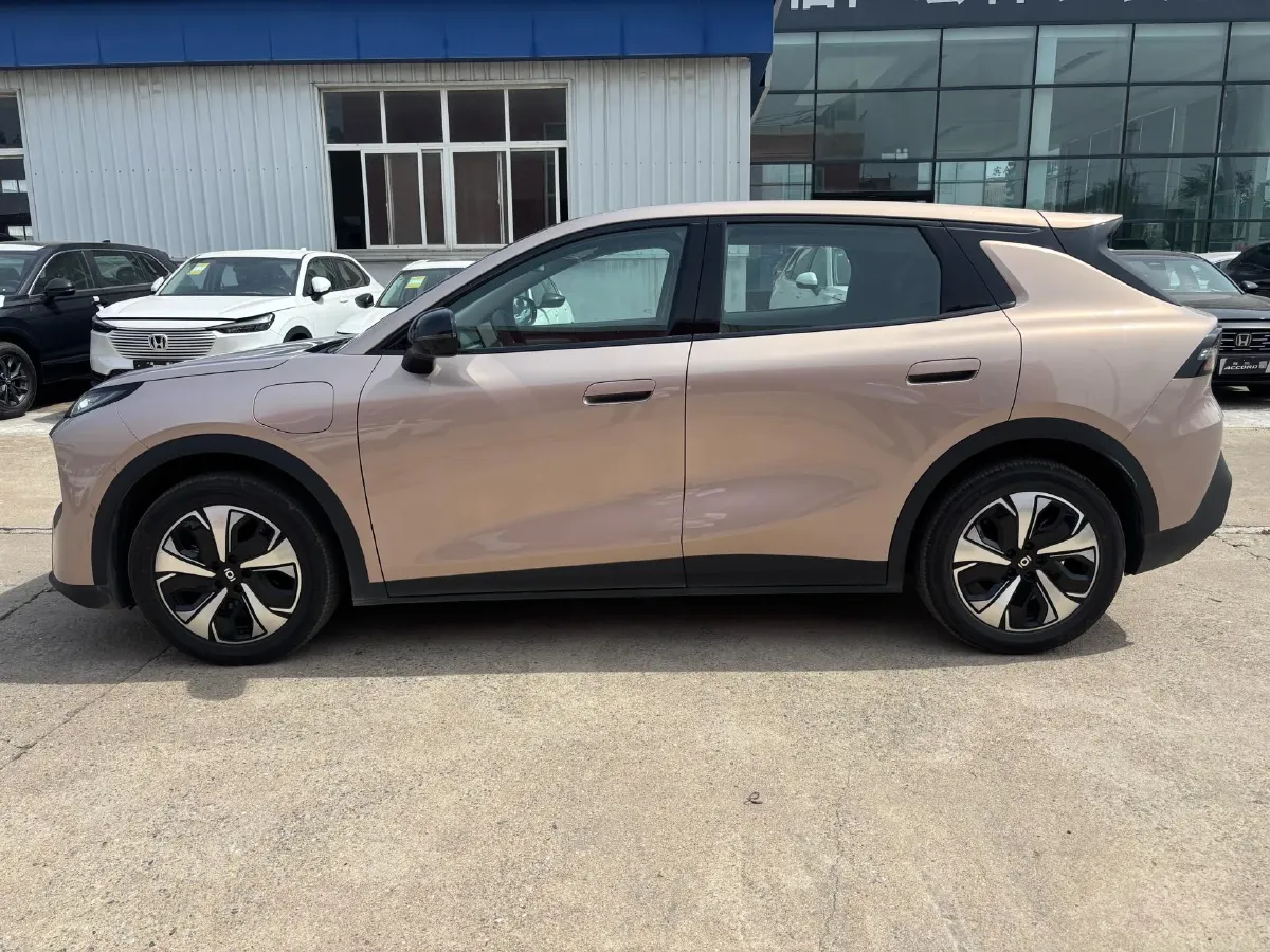 2026 Ruichi Auto EC75 BEV,autocango,china used car exporter,china ev exporter,chinese used car exporter,chinese used ev exporter