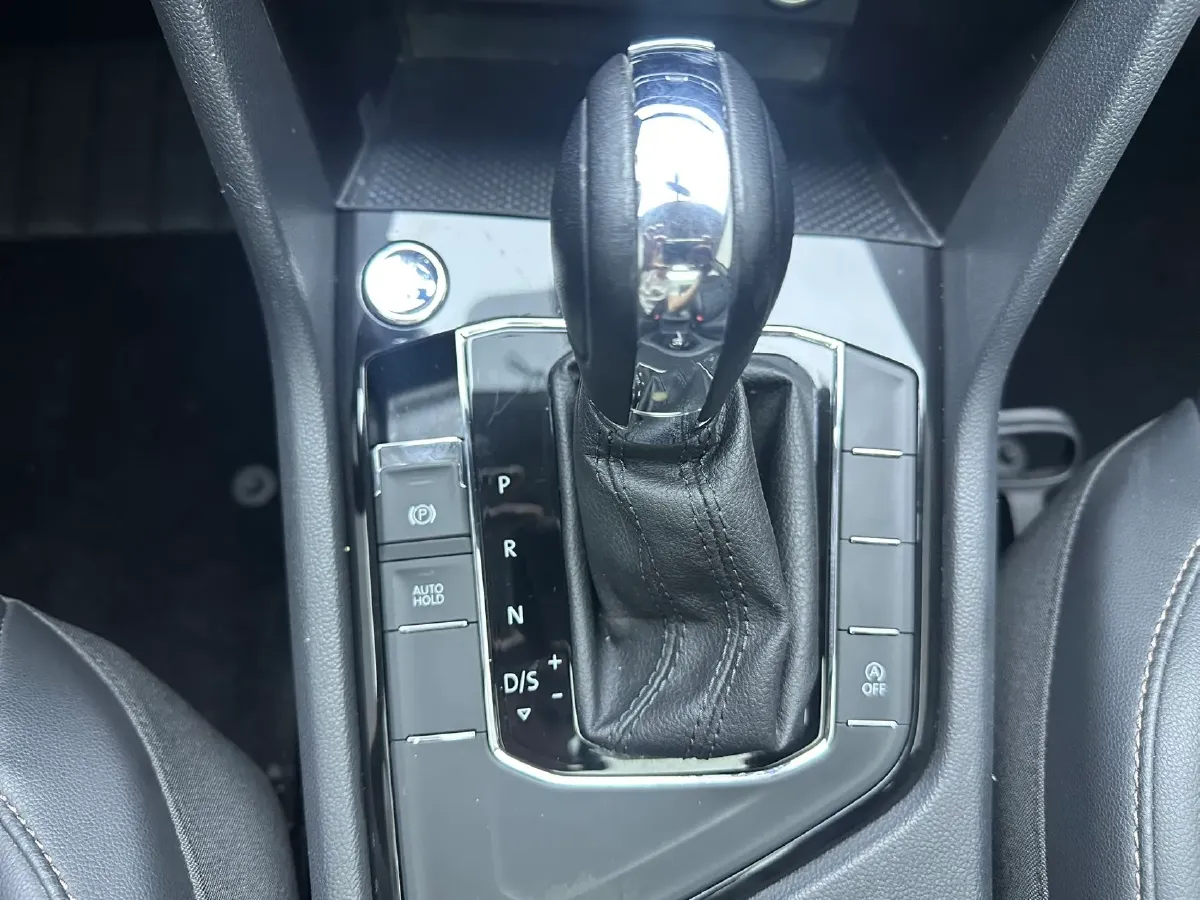 2022 Volkswagen Tharu 1.4T 150HP L4 7DCT,autocango,china used car exporter,china ev exporter,chinese used car exporter,chinese used ev exporter