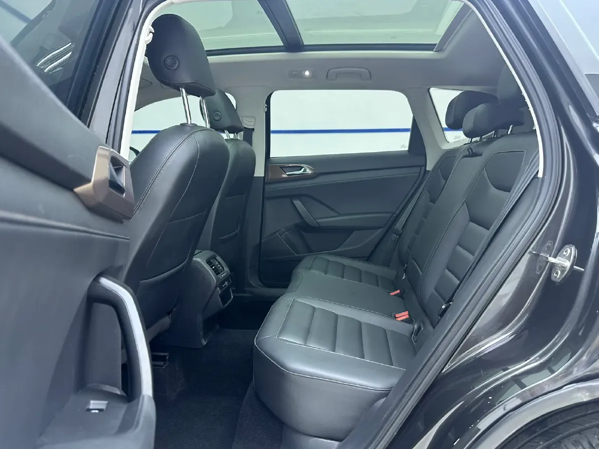 2022 Volkswagen Tharu 1.4T 150HP L4 7DCT,autocango,china used car exporter,china ev exporter,chinese used car exporter,chinese used ev exporter