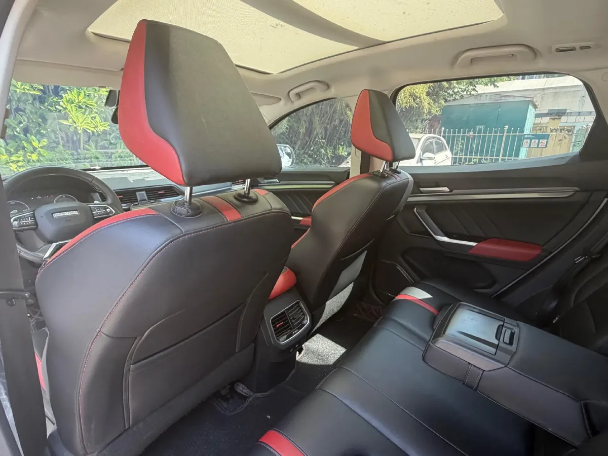 2018 Haval H4 1.5T 169HP L4 7DCT,autocango,china used car exporter,china ev exporter,chinese used car exporter,chinese used ev exporter