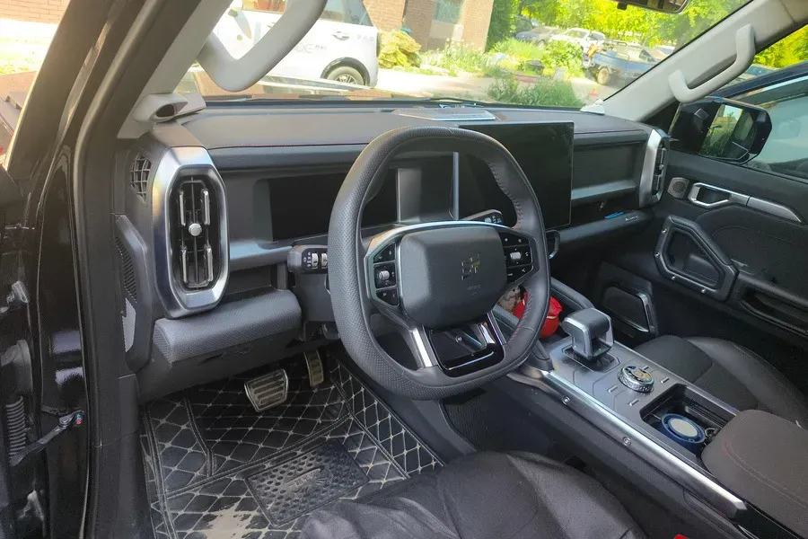 2023 Jetour Traveller 2.0T 254HP L4 7DCT,autocango,china used car exporter,china ev exporter,chinese used car exporter,chinese used ev exporter