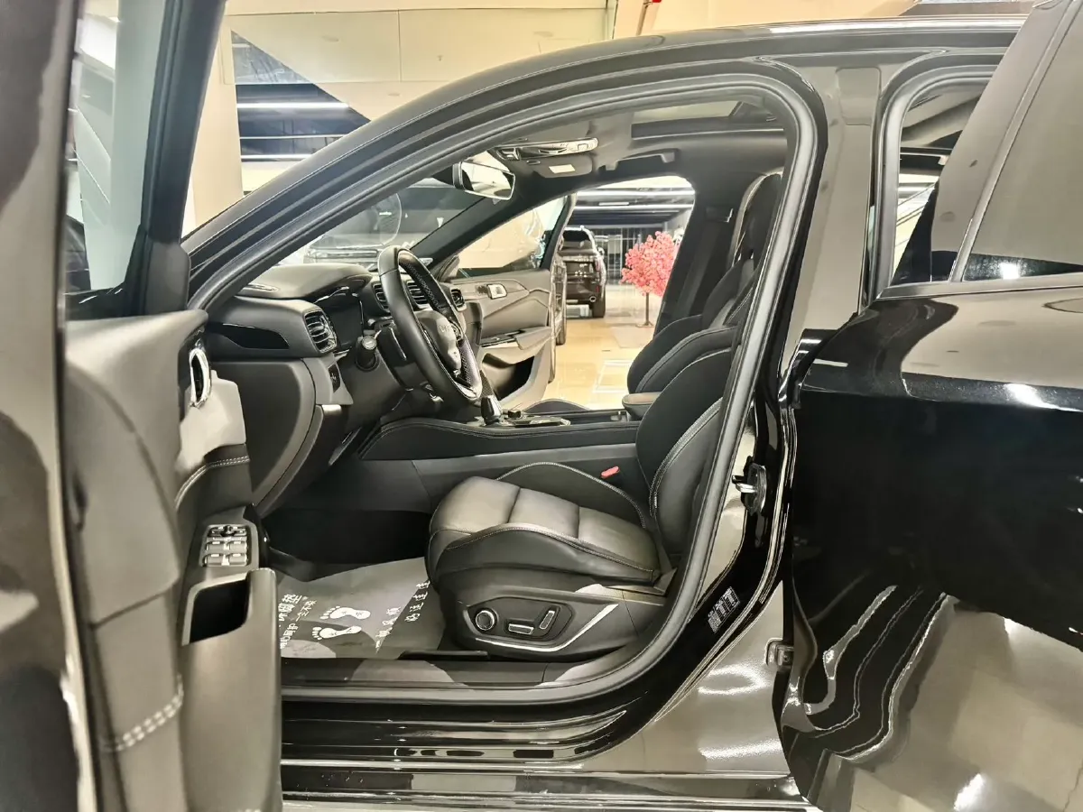 2022 LYNK&CO 03 1.5T 180HP L3 7DCT,autocango,china used car exporter,china ev exporter,chinese used car exporter,chinese used ev exporter