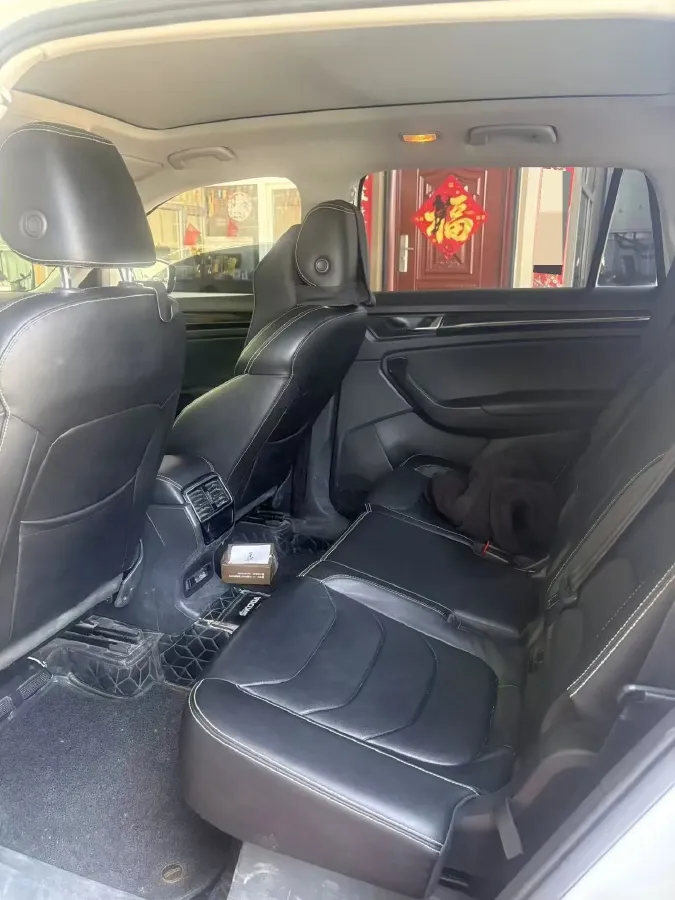2019 Skoda Superb 2.0T 220HP L4 7DCT,autocango,china used car exporter,china ev exporter,chinese used car exporter,chinese used ev exporter