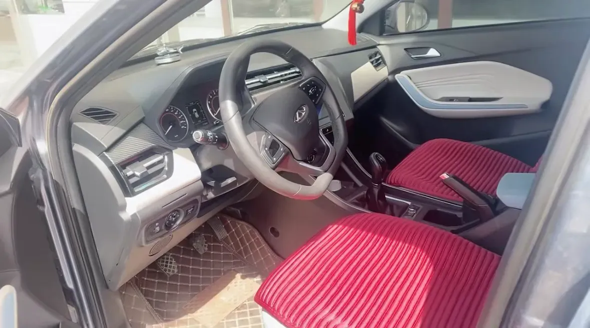 2022 Chery Tiggo 3x 1.5L 116HP L4 5MT,autocango,china used car exporter,china ev exporter,chinese used car exporter,chinese used ev exporter