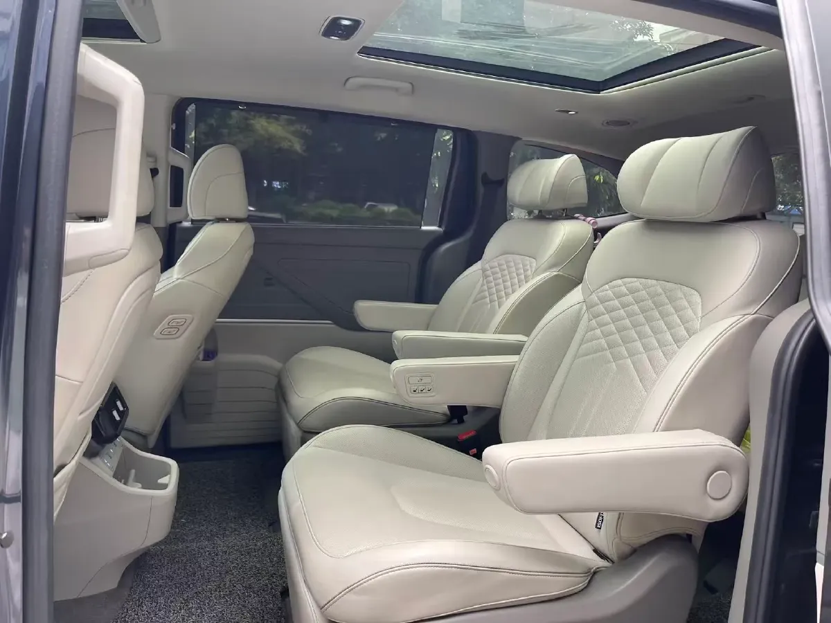2021 Hyundai Custo 2.0T 236HP L4 8AT,autocango,china used car exporter,china ev exporter,chinese used car exporter,chinese used ev exporter