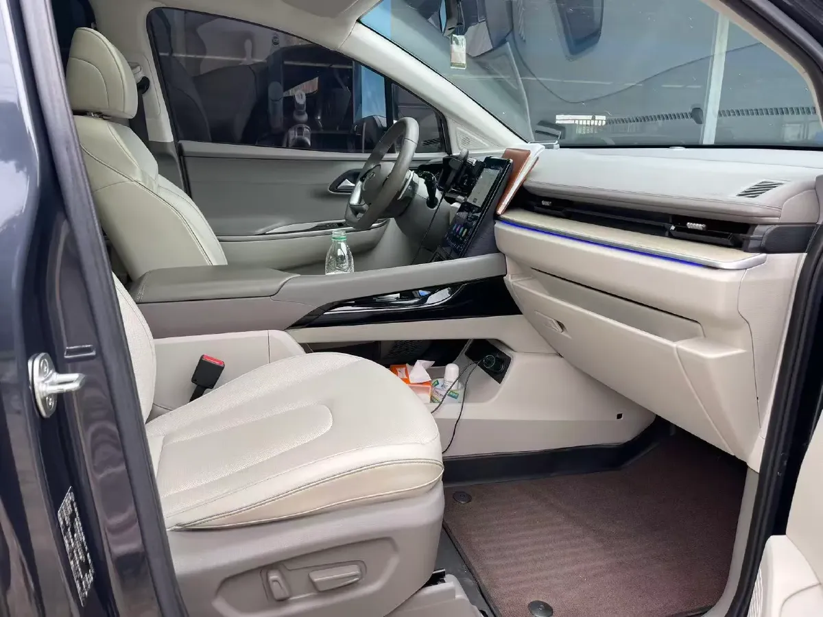 2021 Hyundai Custo 2.0T 236HP L4 8AT,autocango,china used car exporter,china ev exporter,chinese used car exporter,chinese used ev exporter