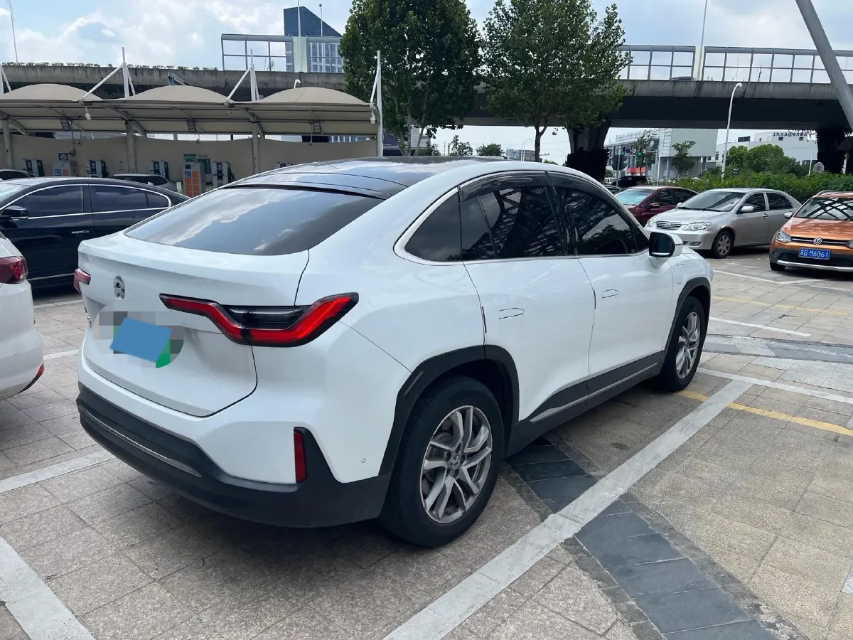 2020 NIO ES6 BEV 100KWH,autocango,china used car exporter,china ev exporter,chinese used car exporter,chinese used ev exporter