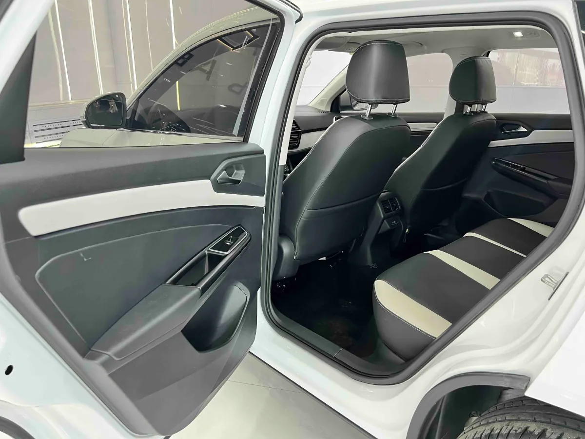 2023 Jetta VS7 1.4T 150HP L4 6AT,autocango,china used car exporter,china ev exporter,chinese used car exporter,chinese used ev exporter