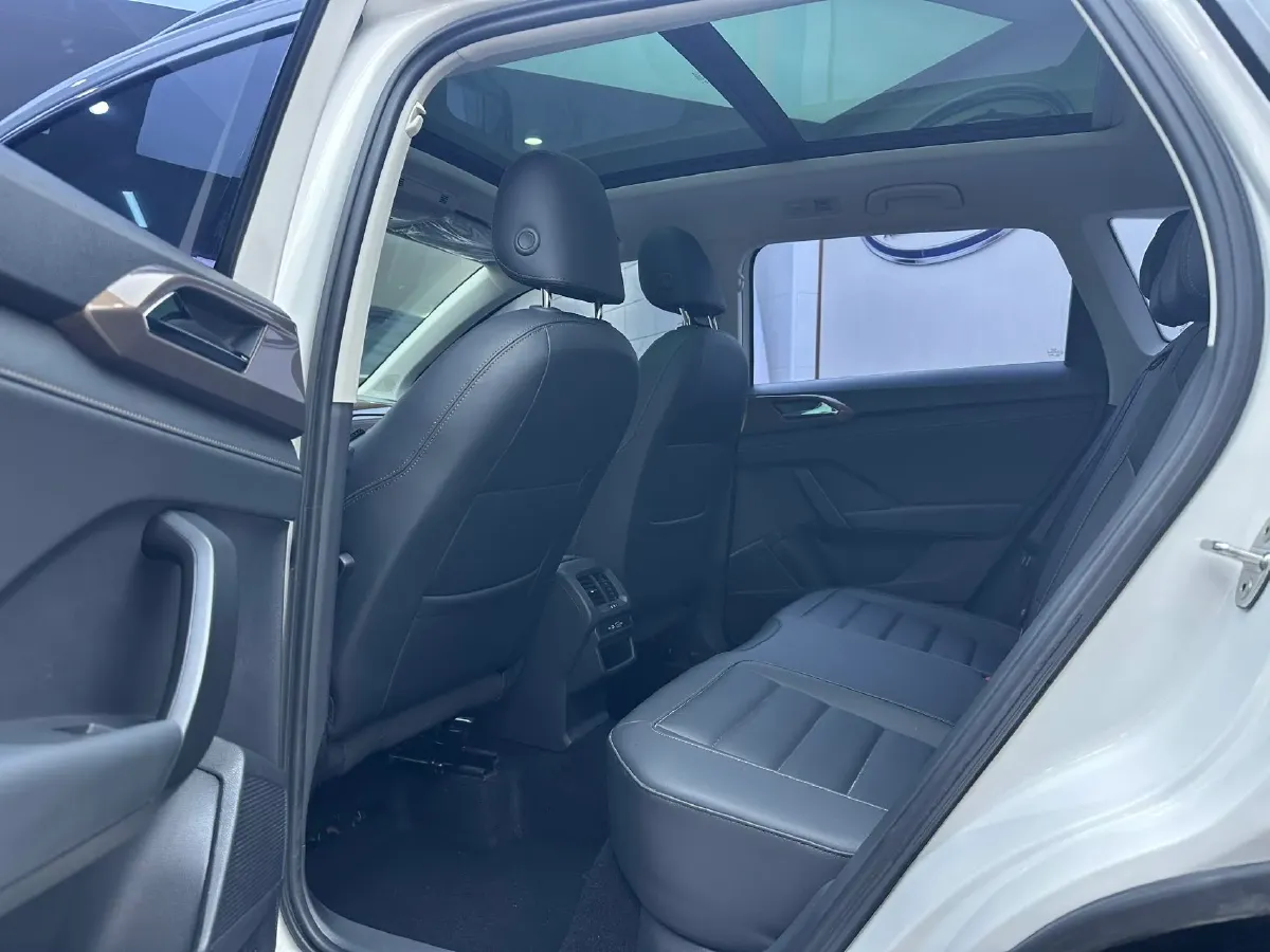 2021 Volkswagen Tharu 1.4T 150HP L4 7DCT,autocango,china used car exporter,china ev exporter,chinese used car exporter,chinese used ev exporter