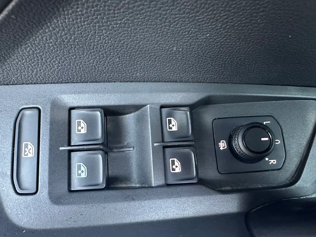 2021 Volkswagen Tharu 1.4T 150HP L4 7DCT,autocango,china used car exporter,china ev exporter,chinese used car exporter,chinese used ev exporter