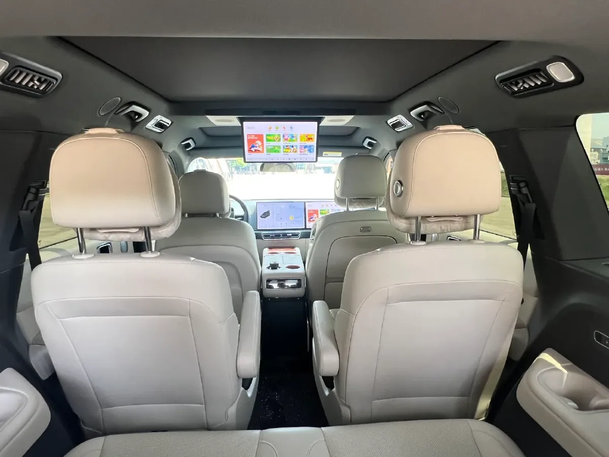 2024 Li L9 Range Extended 154HP REEV 52.3KWH,autocango,china used car exporter,china ev exporter,chinese used car exporter,chinese used ev exporter