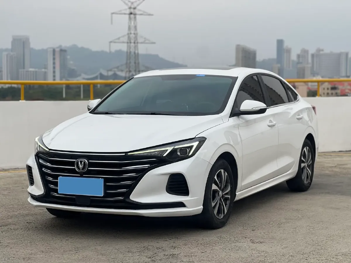 2022 ChangAn Eado 1.6L 128HP L4 CVT,autocango,china used car exporter,china ev exporter,chinese used car exporter,chinese used ev exporter