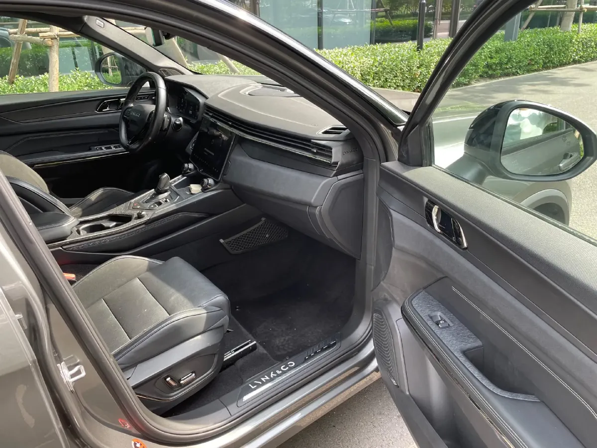 2021 LYNK&CO 01 2.0T 254HP L4 8AT,autocango,china used car exporter,china ev exporter,chinese used car exporter,chinese used ev exporter