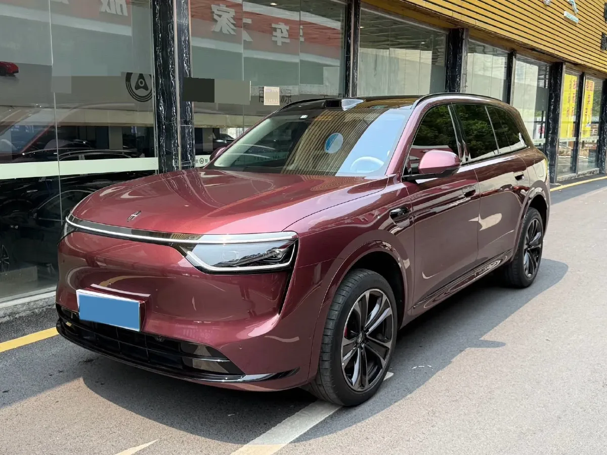 2025 AITO AITO M8 REEV 160HP REEV 53.4KWH,autocango,china used car exporter,china ev exporter,chinese used car exporter,chinese used ev exporter