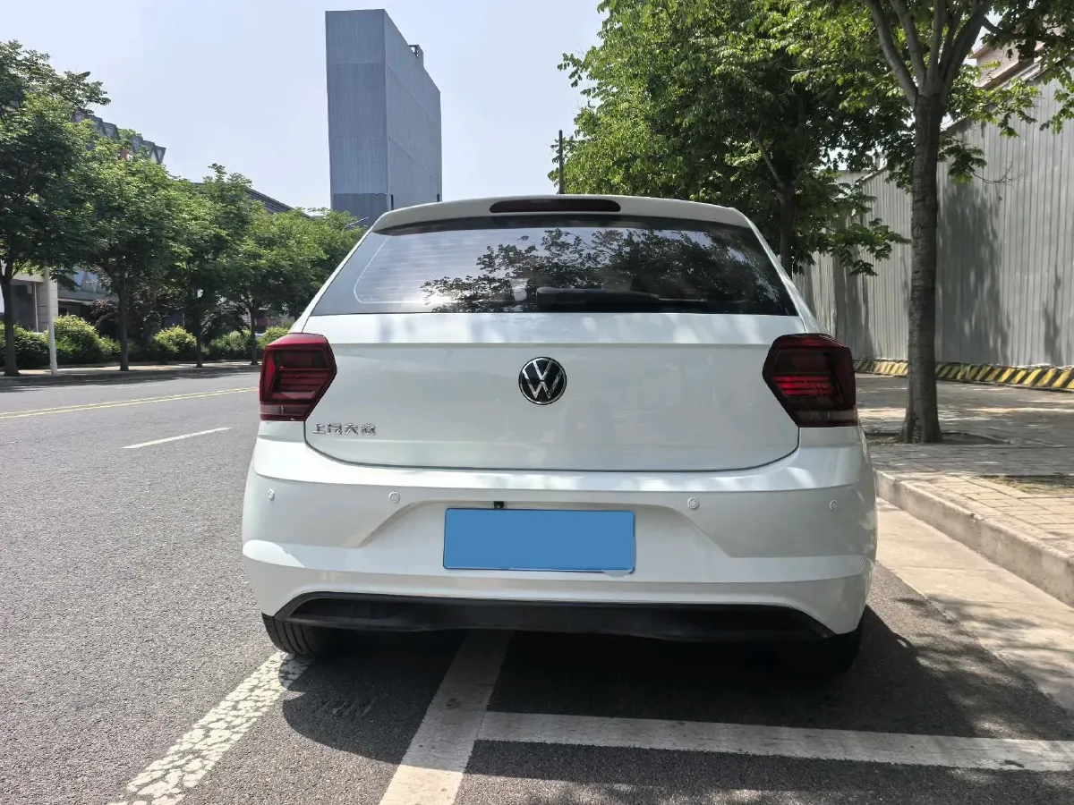 2023 Volkswagen Polo 1.5L 110HP L4 6AT,autocango,china used car exporter,china ev exporter,chinese used car exporter,chinese used ev exporter