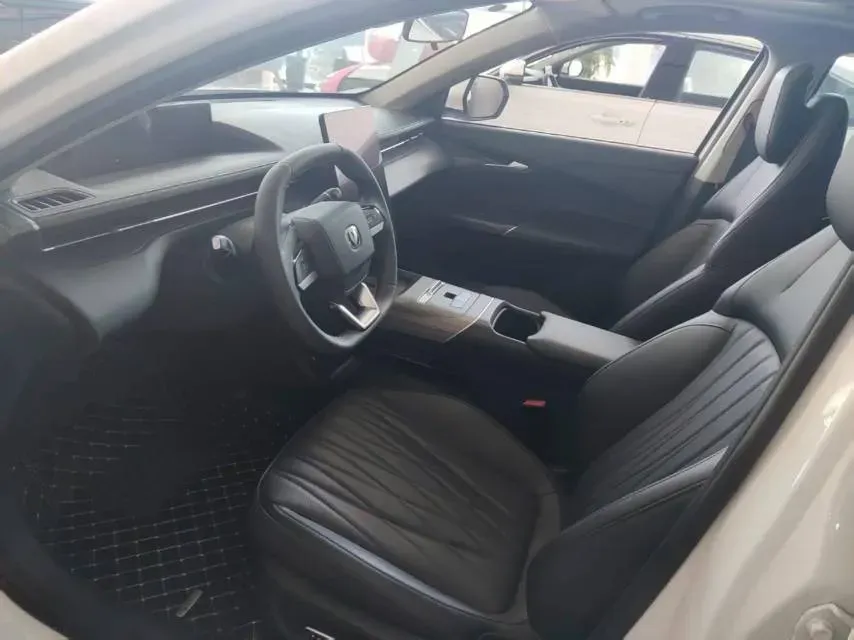 2025 ChangAn EadoPHEV 1.5L 98HP L4 E-CVT PHEV,autocango,china used car exporter,china ev exporter,chinese used car exporter,chinese used ev exporter