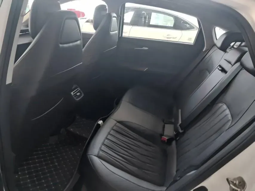 2025 ChangAn EadoPHEV 1.5L 98HP L4 E-CVT PHEV,autocango,china used car exporter,china ev exporter,chinese used car exporter,chinese used ev exporter