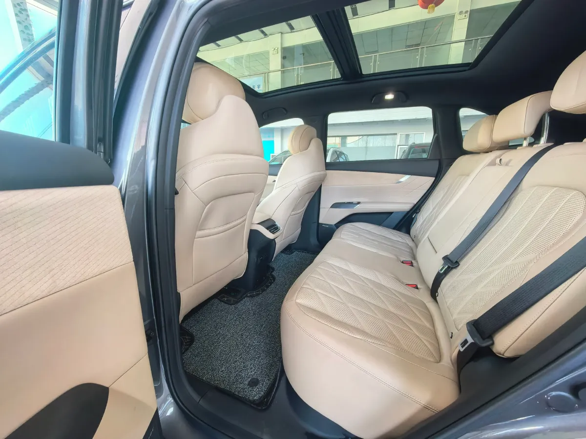2025 ChangAn CS75 Plus 1.5T 192HP L4 8AT,autocango,china used car exporter,china ev exporter,chinese used car exporter,chinese used ev exporter
