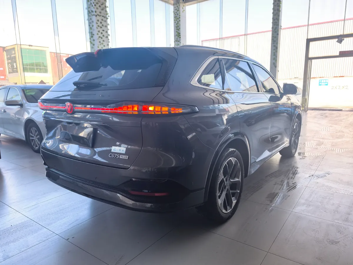 2025 ChangAn CS75 Plus 1.5T 192HP L4 8AT,autocango,china used car exporter,china ev exporter,chinese used car exporter,chinese used ev exporter