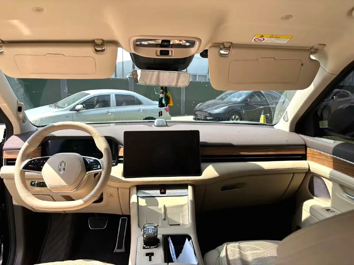 2024 AITO AITO M7 1.5T 152HP L4 REEV 42KWH,autocango,china used car exporter,china ev exporter,chinese used car exporter,chinese used ev exporter