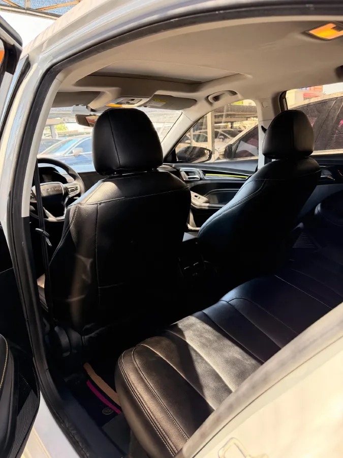 2021 Roewe i5 1.5L 120HP L4 CVT,autocango,china used car exporter,china ev exporter,chinese used car exporter,chinese used ev exporter