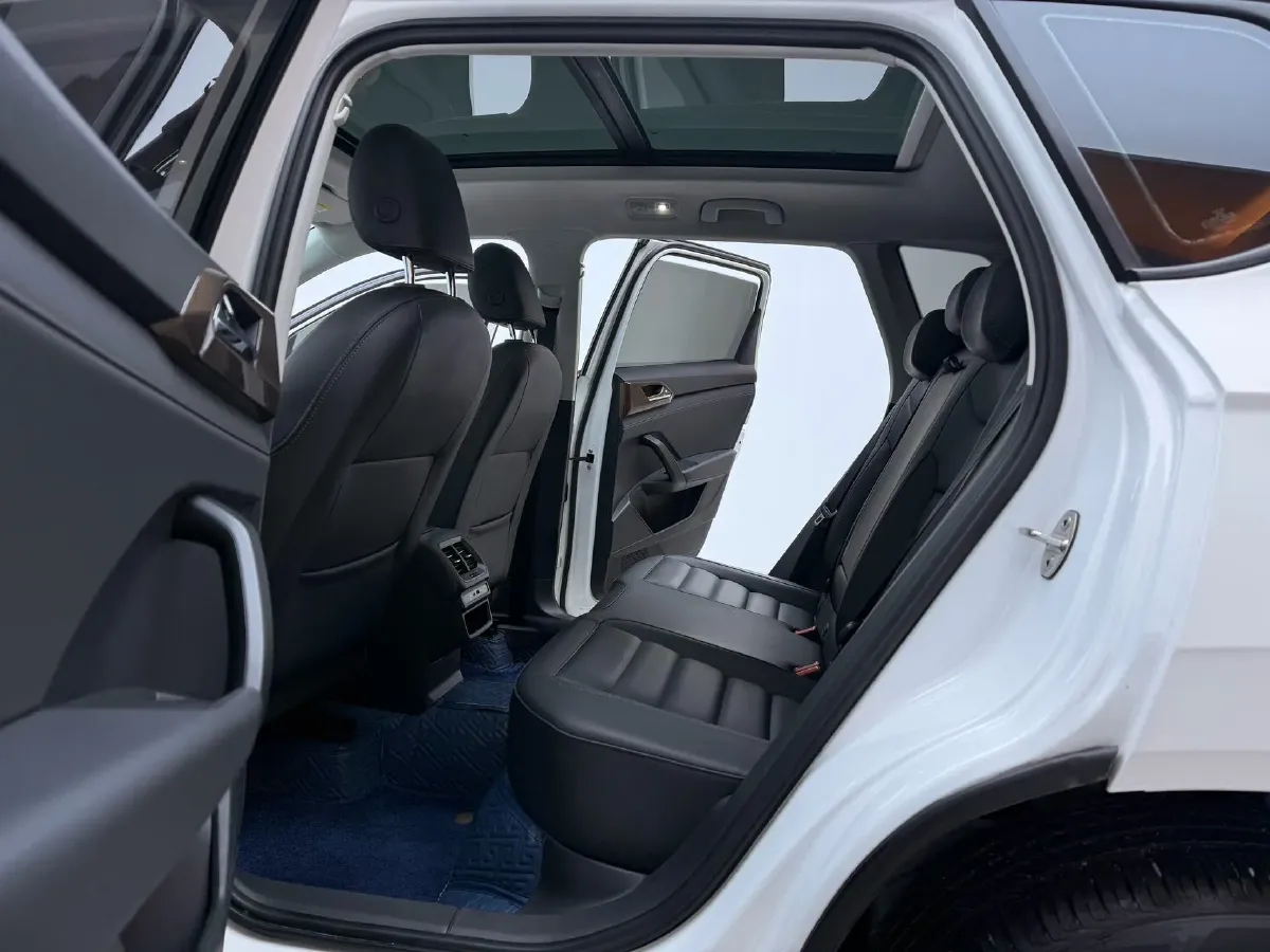 2021 Volkswagen Tharu 1.4T 150HP L4 7DCT,autocango,china used car exporter,china ev exporter,chinese used car exporter,chinese used ev exporter