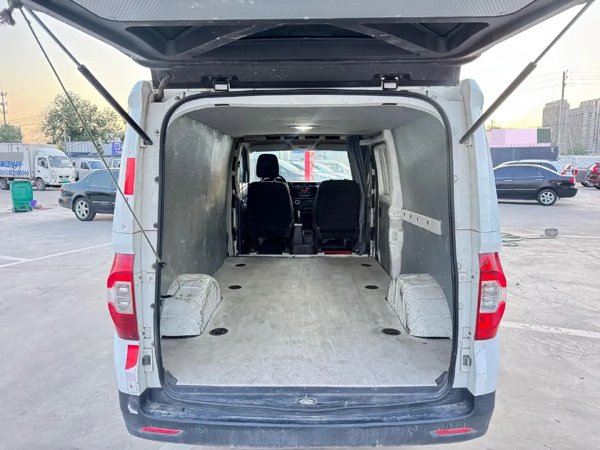 2021 Bestune T77 1.5T 169HP L4 7DCT,autocango,china used car exporter,china ev exporter,chinese used car exporter,chinese used ev exporter