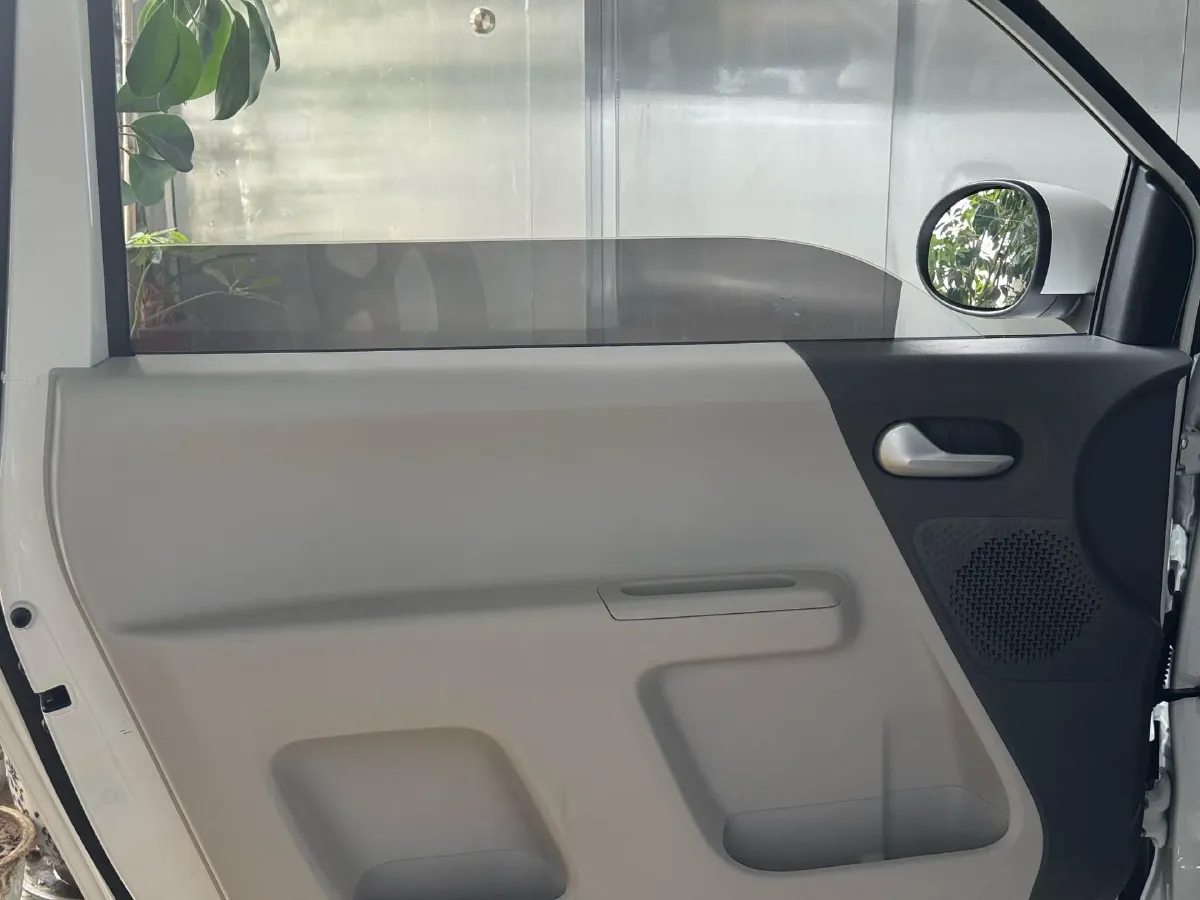 2025 LingBox BOX BEV 19.2KWH,autocango,china used car exporter,china ev exporter,chinese used car exporter,chinese used ev exporter