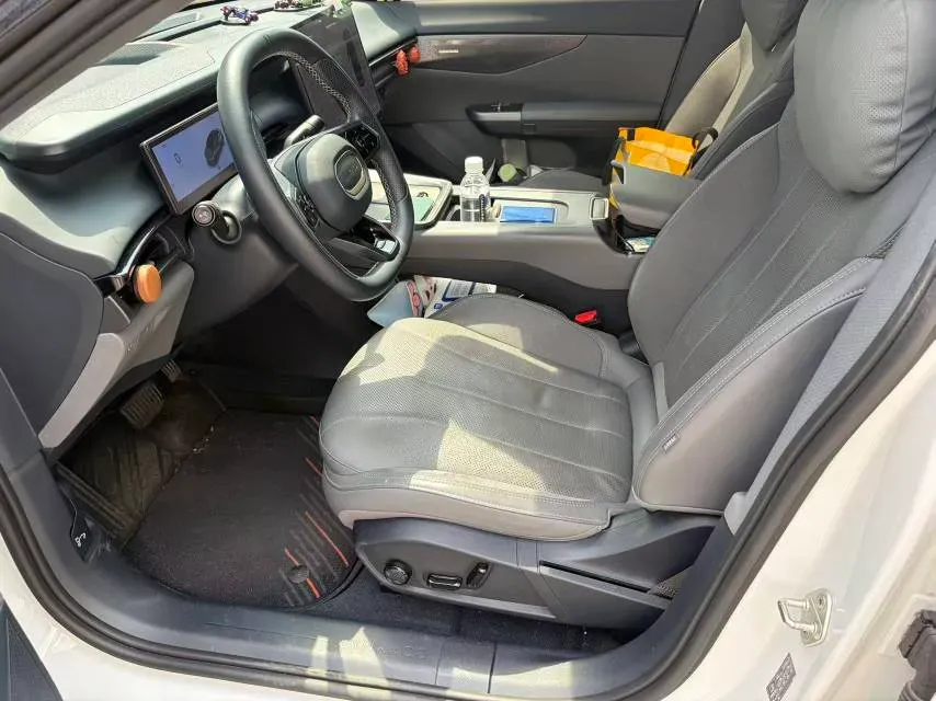 2024 LYNK&CO 07 EM-P 1.5T 163HP L4 3DHT PHEV 18.99KWH,autocango,china used car exporter,china ev exporter,chinese used car exporter,chinese used ev exporter