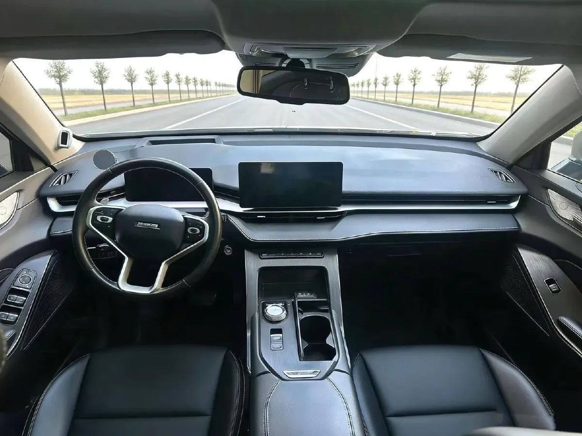 2021 Haval H6 2.0T 211HP L4 7DCT,autocango,china used car exporter,china ev exporter,chinese used car exporter,chinese used ev exporter
