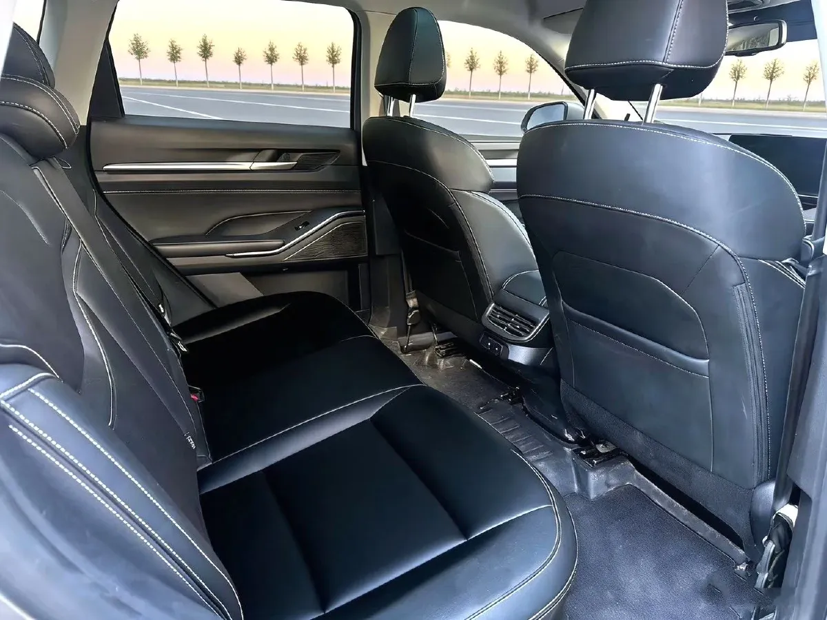 2021 Haval H6 2.0T 211HP L4 7DCT,autocango,china used car exporter,china ev exporter,chinese used car exporter,chinese used ev exporter