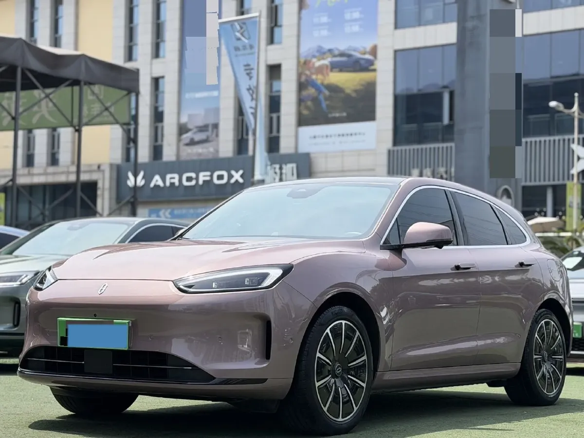 2022 Infiniti Q50L 2.0T 211HP L4 7AT,autocango,china used car exporter,china ev exporter,chinese used car exporter,chinese used ev exporter