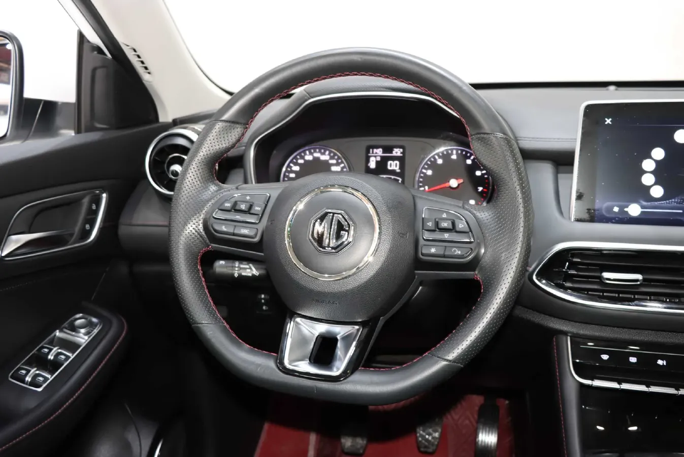 2019 MG HS 1.5T 169HP L4 6MT,autocango,china used car exporter,china ev exporter,chinese used car exporter,chinese used ev exporter