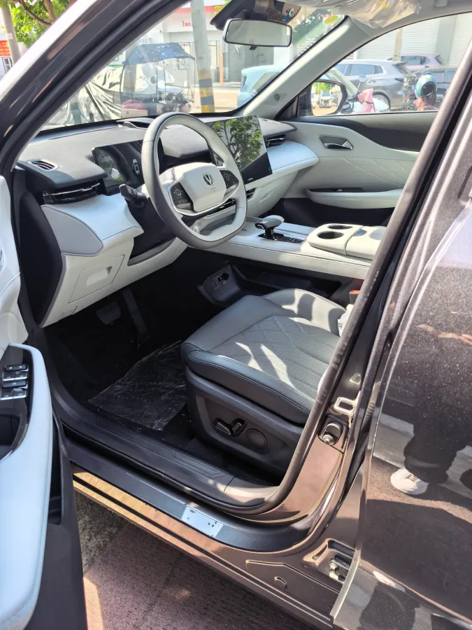 2024 ChangAn UNI-Z 1.5L 98HP L4 E-CVT PHEV 18.4KWH,autocango,china used car exporter,china ev exporter,chinese used car exporter,chinese used ev exporter