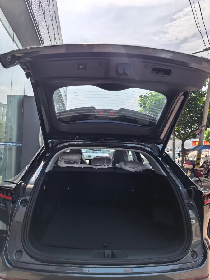 2024 ChangAn UNI-Z 1.5L 98HP L4 E-CVT PHEV 18.4KWH,autocango,china used car exporter,china ev exporter,chinese used car exporter,chinese used ev exporter