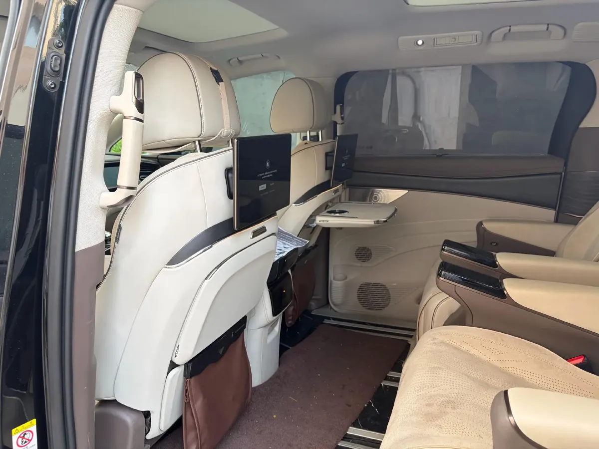 2022 Mercedes-Benz GLC Class 2.0T 197HP L4 9AT,autocango,china used car exporter,china ev exporter,chinese used car exporter,chinese used ev exporter