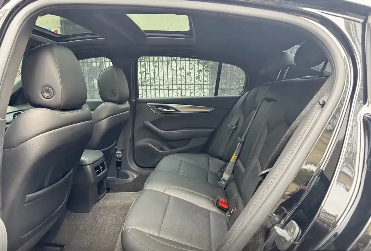 2023 Cadillac CT5 2.0T 237HP L4 10AT,autocango,china used car exporter,china ev exporter,chinese used car exporter,chinese used ev exporter