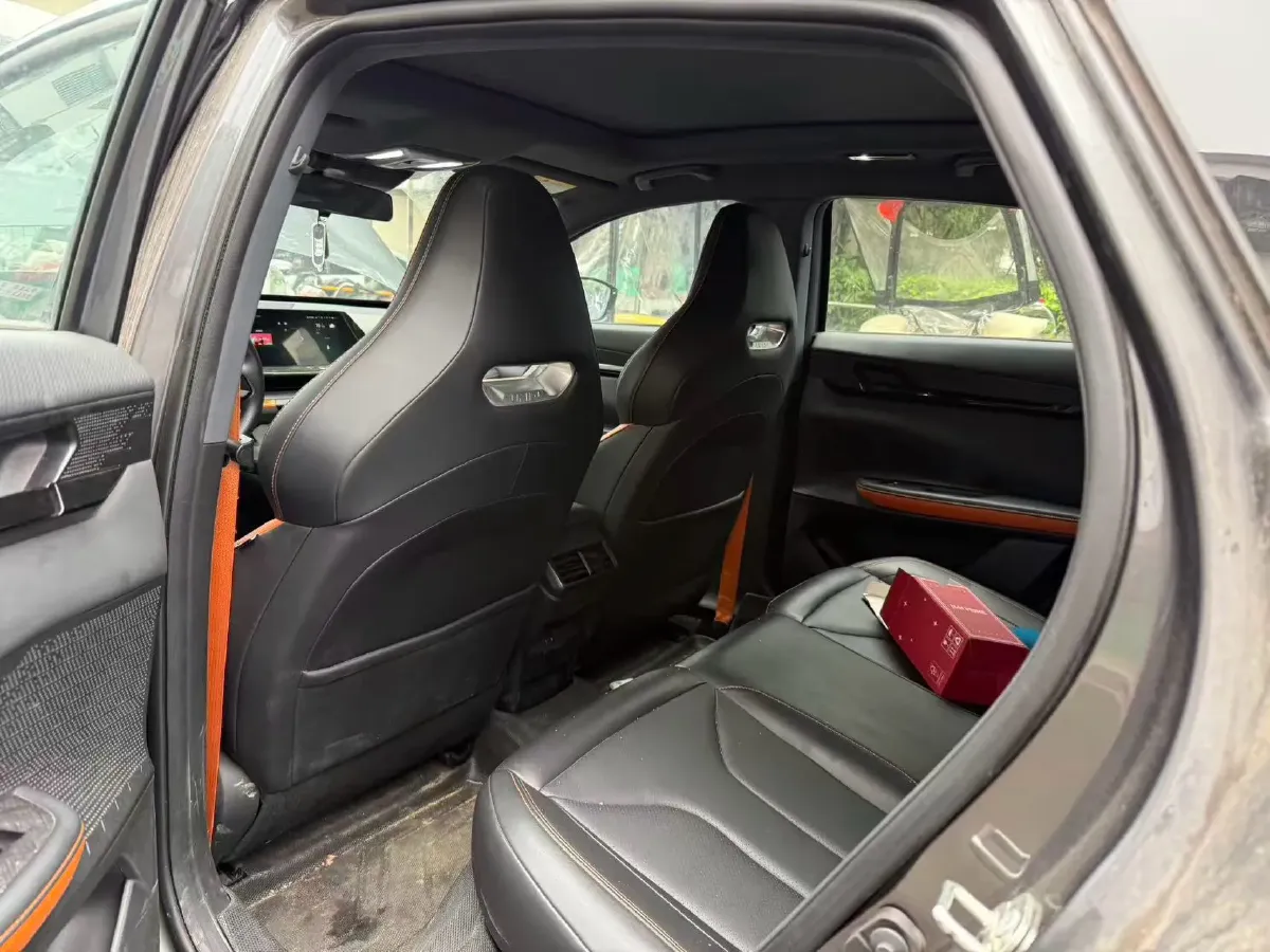 2023 ChangAn UNI-V 1.5T 188HP L4 7DCT,autocango,china used car exporter,china ev exporter,chinese used car exporter,chinese used ev exporter