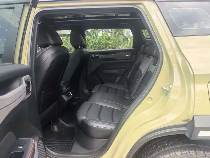 2025 Geely Cowboy 1.5T 181HP L4 7DCT,autocango,china used car exporter,china ev exporter,chinese used car exporter,chinese used ev exporter