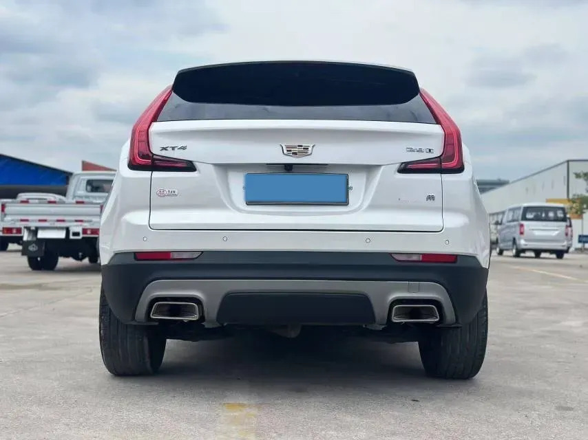 2022 Cadillac XT4 2.0T 237HP L4 9AT,autocango,china used car exporter,china ev exporter,chinese used car exporter,chinese used ev exporter