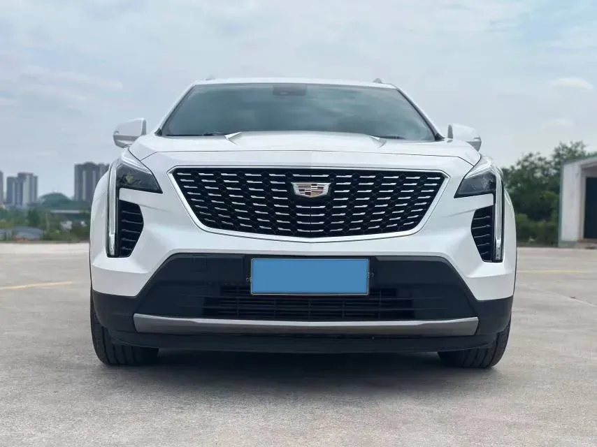 2022 Cadillac XT4 2.0T 237HP L4 9AT,autocango,china used car exporter,china ev exporter,chinese used car exporter,chinese used ev exporter